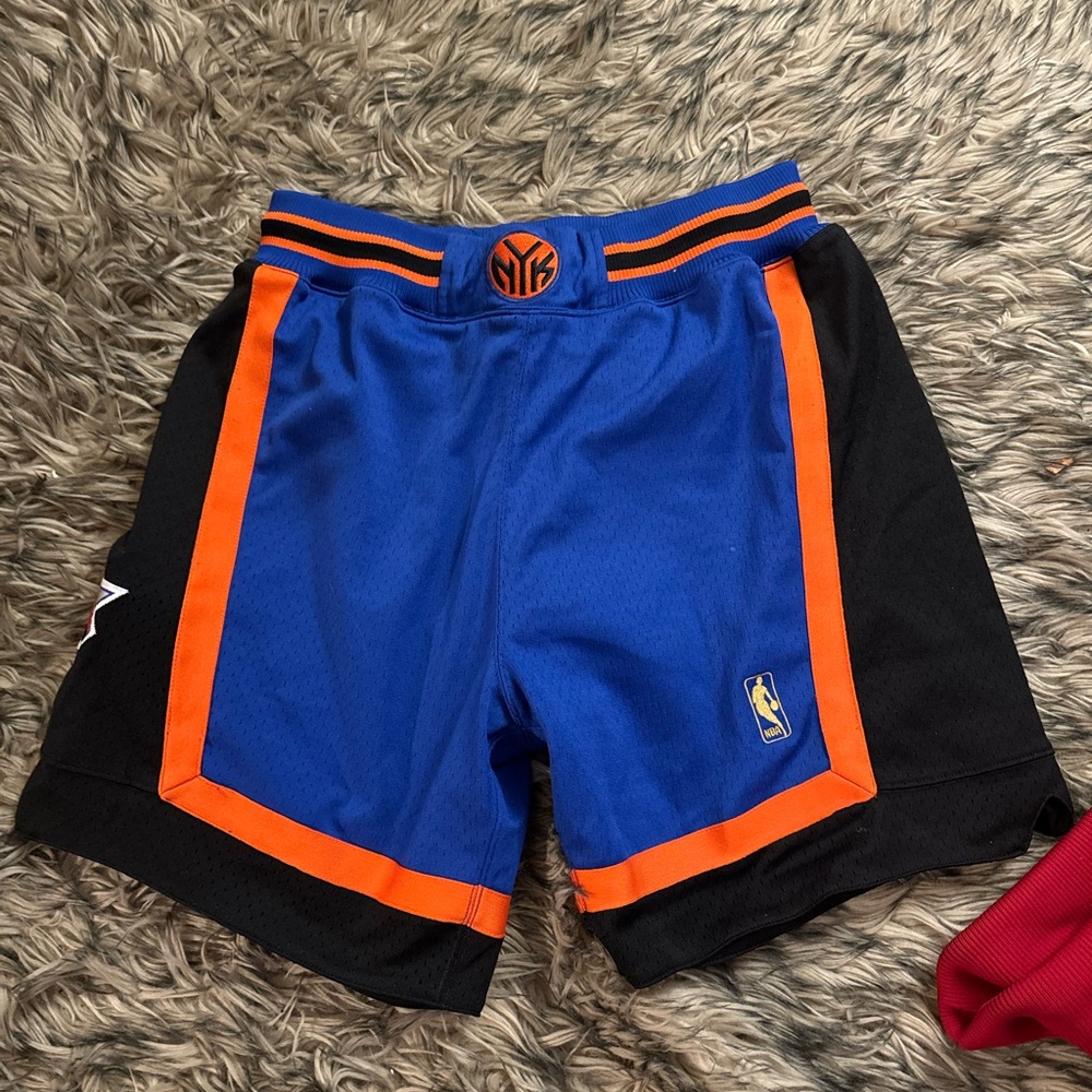 VINTAGE NBA NEW YORK KNICKS SHORTS SZ 44 L MITCHELL & NESS 1996/97